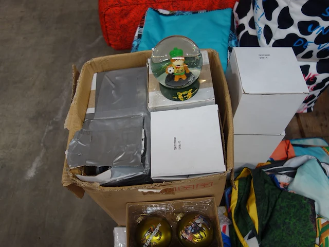 Pallet diverse geschenken - afbeelding 6 van  7
