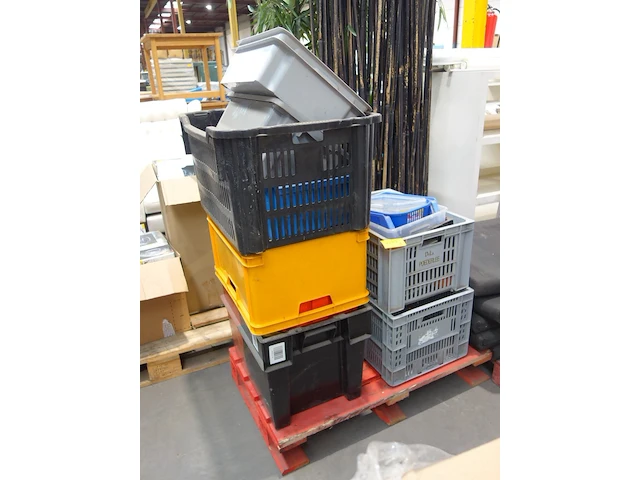 Pallet diverse grijpbakken - afbeelding 1 van  1