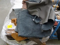 Pallet diverse leder vellen - afbeelding 1 van  7