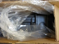 Pallet diverse onderdelen voor laadpaalproductie - afbeelding 7 van  10