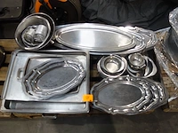 Pallet diverse rvs opdienschalen - afbeelding 1 van  7