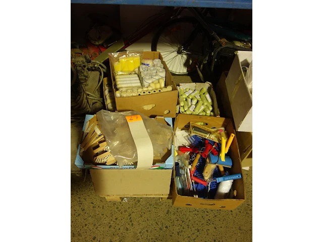 Pallet diverse schildersmateriaal - afbeelding 1 van  7