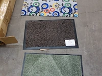 Pallet diverse tapijten - afbeelding 2 van  3