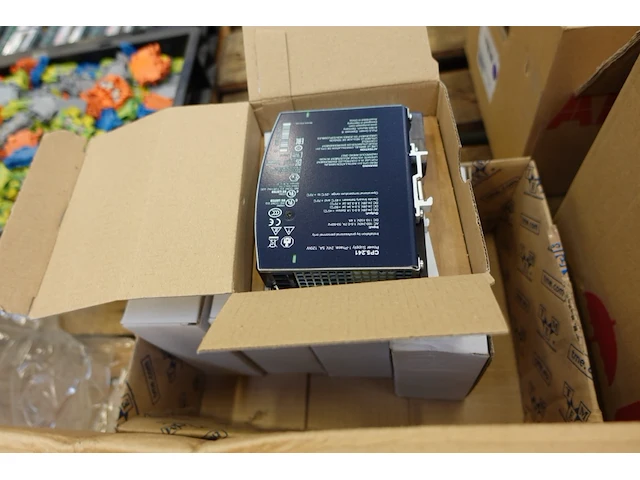 Pallet diverse zekeringen abb - afbeelding 10 van  18