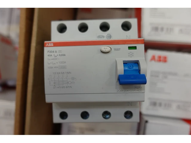 Pallet diverse zekeringen abb - afbeelding 13 van  18