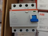 Pallet diverse zekeringen abb - afbeelding 13 van  18