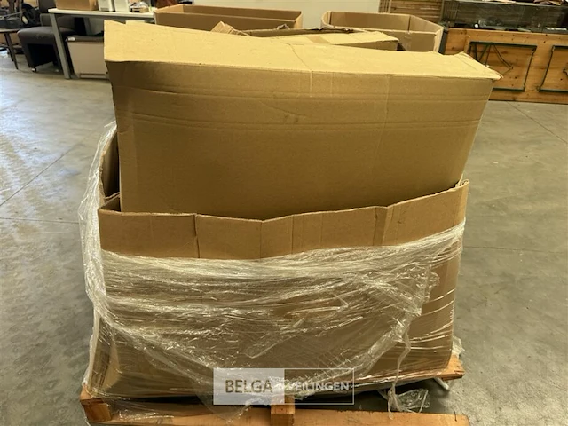 Pallet diversen electro onderdelen & consumentengoederen - afbeelding 1 van  8