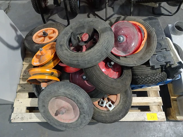 Pallet diversen - afbeelding 2 van  2