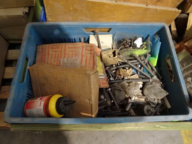 Pallet diversen - afbeelding 2 van  7