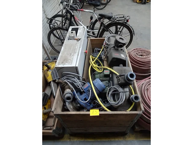 Pallet diversen - afbeelding 1 van  14