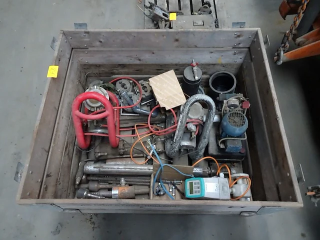 Pallet diversen - afbeelding 1 van  4