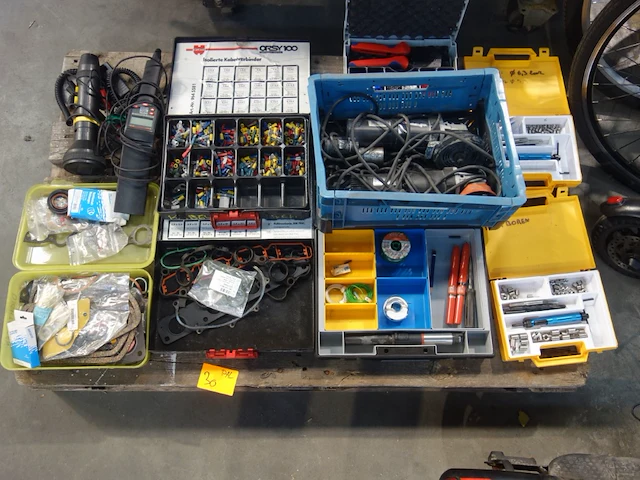 Pallet diversen - afbeelding 1 van  3