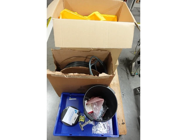 Pallet diversen - afbeelding 3 van  4