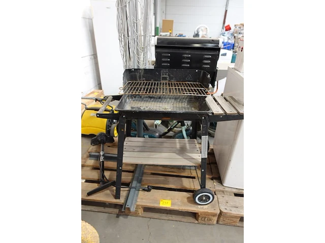 Pallet diversen - afbeelding 1 van  6