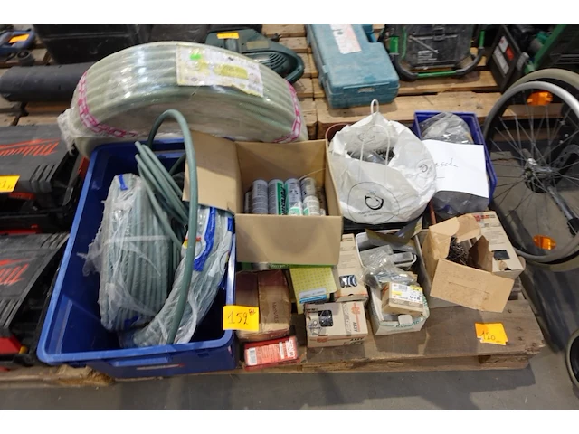 Pallet diversen - afbeelding 1 van  5