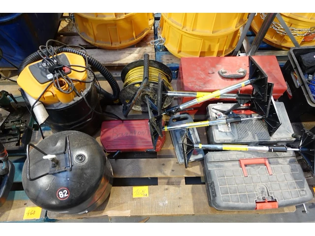 Pallet diversen - afbeelding 1 van  9