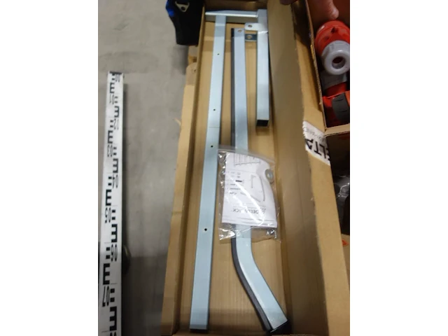 Pallet elektriciteitstoebehoren - afbeelding 5 van  13