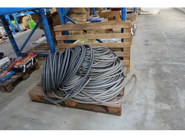 Pallet elektrische kabel - afbeelding 3 van  5