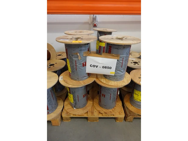 Pallet elektrische kabels helukabel - afbeelding 1 van  2