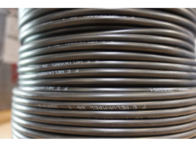 Pallet elektrische kabels - afbeelding 4 van  6