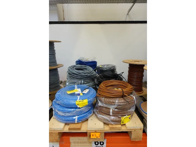 Pallet elektrische kabels - afbeelding 1 van  8
