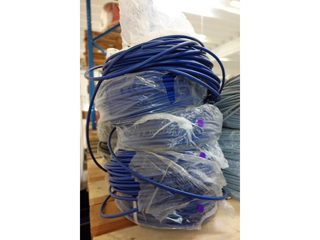 Pallet elektrische kabels - afbeelding 7 van  8