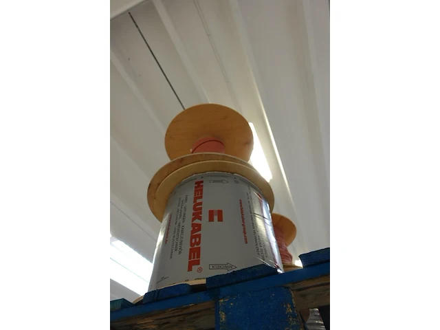 Pallet elektrische kabels - afbeelding 1 van  2