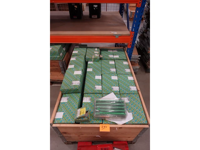 Pallet elektrische onderdelen phoenix contact - afbeelding 1 van  4