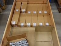 Pallet elektrische onderdelen phoenix contact - afbeelding 1 van  6