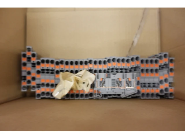 Pallet elektrische onderdelen phoenix contact - afbeelding 3 van  6