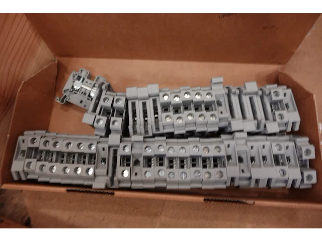 Pallet elektrische onderdelen phoenix contact - afbeelding 4 van  6