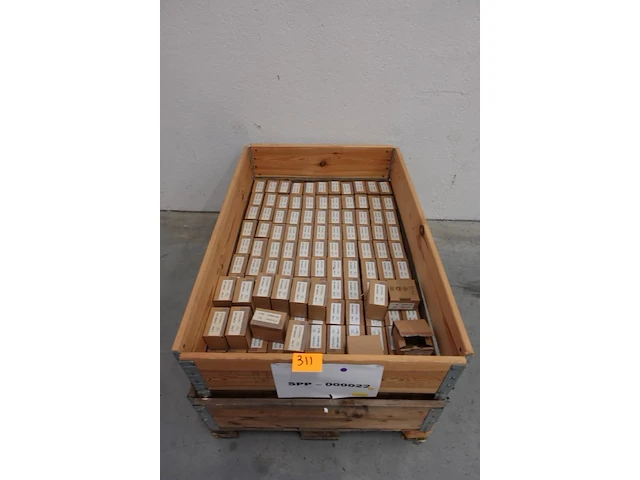 Pallet elektrische stuurkabels - afbeelding 1 van  3