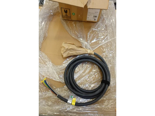 Pallet ev kabel - afbeelding 3 van  6