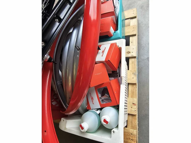 Pallet fietsonderdelen en -accesoires - afbeelding 7 van  10