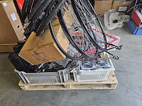 Pallet fietsonderdelen en -accesoires - afbeelding 6 van  8
