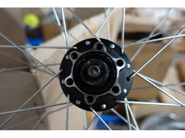 Pallet fietswielen - afbeelding 5 van  9