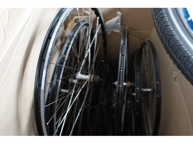 Pallet fietswielen - afbeelding 6 van  9