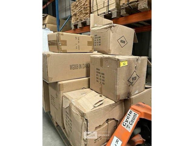 Pallet fotokaders, beeldjes, pinquins - afbeelding 3 van  3