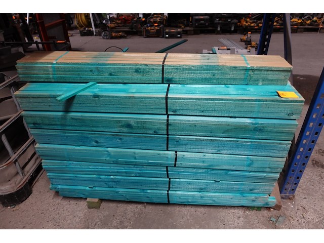 Pallet gedrenkte latten - afbeelding 1 van  2