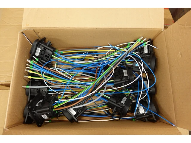 Pallet gemonteerde onderdelen scame - afbeelding 2 van  3