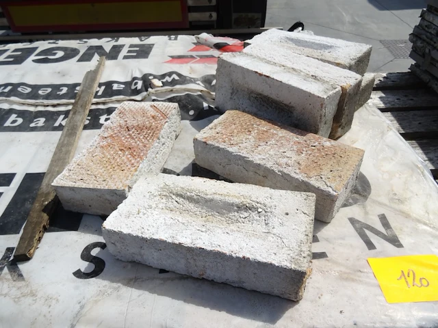 Pallet gevelstenen - afbeelding 2 van  2