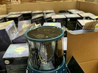 Pallet glow space star light projector op batterij - afbeelding 1 van  4
