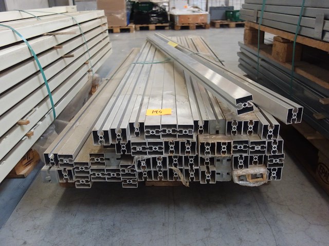 Pallet ijzerwaren - afbeelding 2 van  2