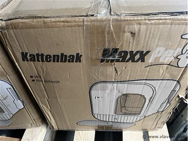 Pallet, inh. 3 div. kattenbakken - afbeelding 1 van  2