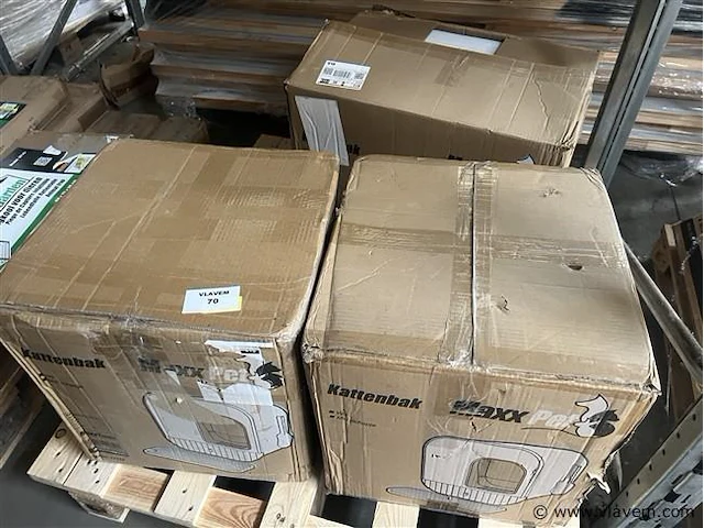 Pallet, inh. 3 div. kattenbakken - afbeelding 2 van  2