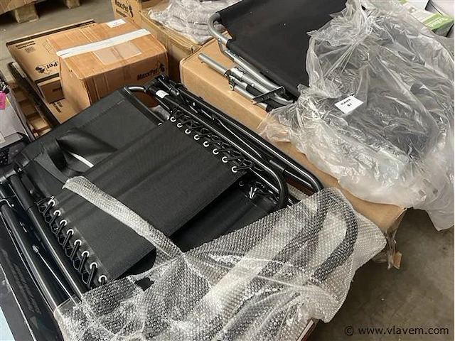 Pallet, inh. div. tuinmeubilair - afbeelding 4 van  4