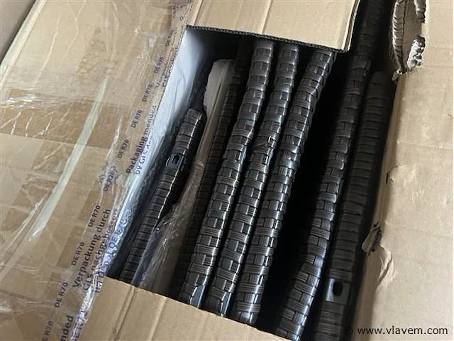 Pallet, inh. div. tuinmeubilair - afbeelding 1 van  2