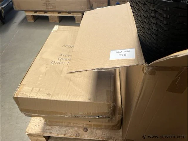 Pallet, inh. enige tuin toebehoren - afbeelding 2 van  3