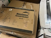 Pallet, inh. partij div. tuinverlichting, vuurkorf enz. - afbeelding 2 van  3