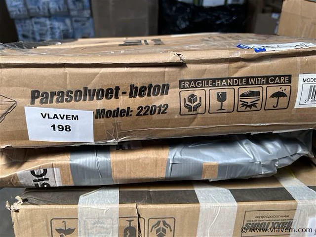 Pallet, inh. partij parasolvoeten - afbeelding 2 van  3